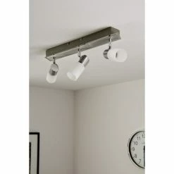 Trio Leuchten CLAPTON Deckenleuchte LED Chrom, Aluminium, Edelstahl, 3-flammig 13 Trio Leuchten CLAPTON Deckenleuchte LED Chrom, Aluminium, Edelstahl, 3-flammig -Bürolampen Verkäufe trio leuchten clapton deckenleuchte 821410305 do1 2